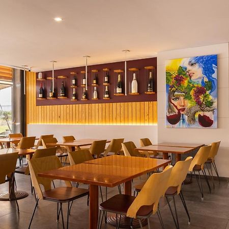Hotel Restaurant Sol I VI Lavern Bagian luar foto